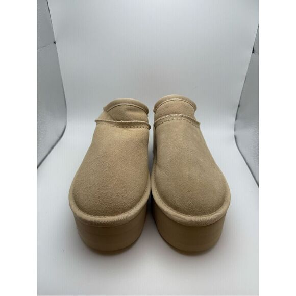 CUSHIONAIRE Women's Slip On Genuine Suede Cozy Mule Platform SIZE 8 SAND - Picture 2 of 7